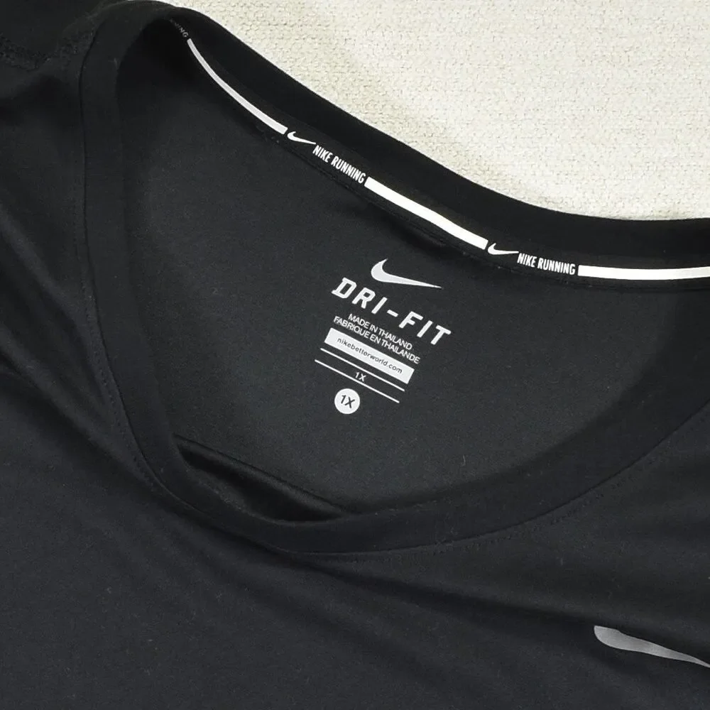 Nike Dri-Fit Running Shirt Women's Size 1X Black Short Sleeve Lightweight Gym
